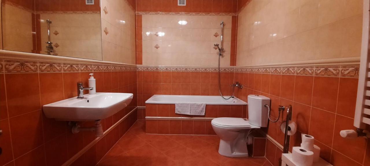 Apartamenty Sienkiewicza10 Łomża Buitenkant foto