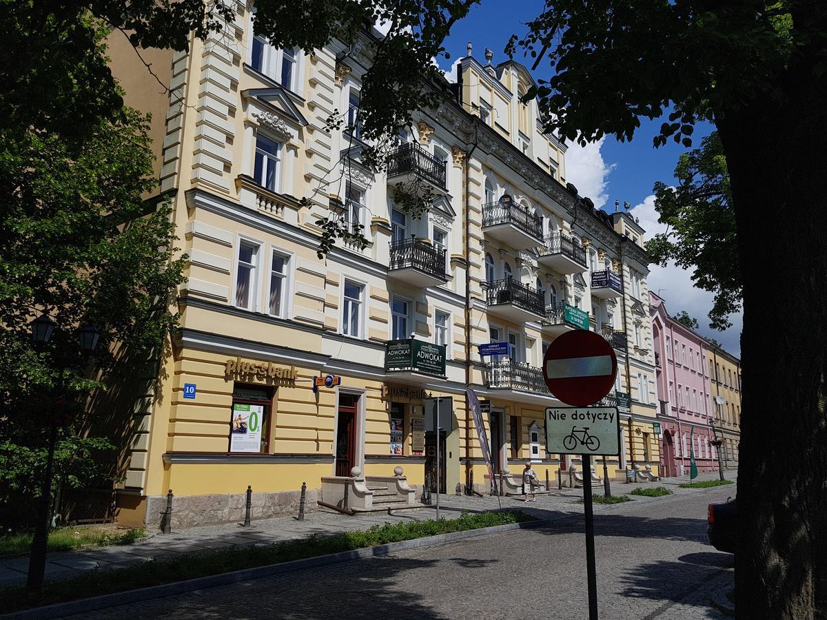 Apartamenty Sienkiewicza10 Łomża Buitenkant foto