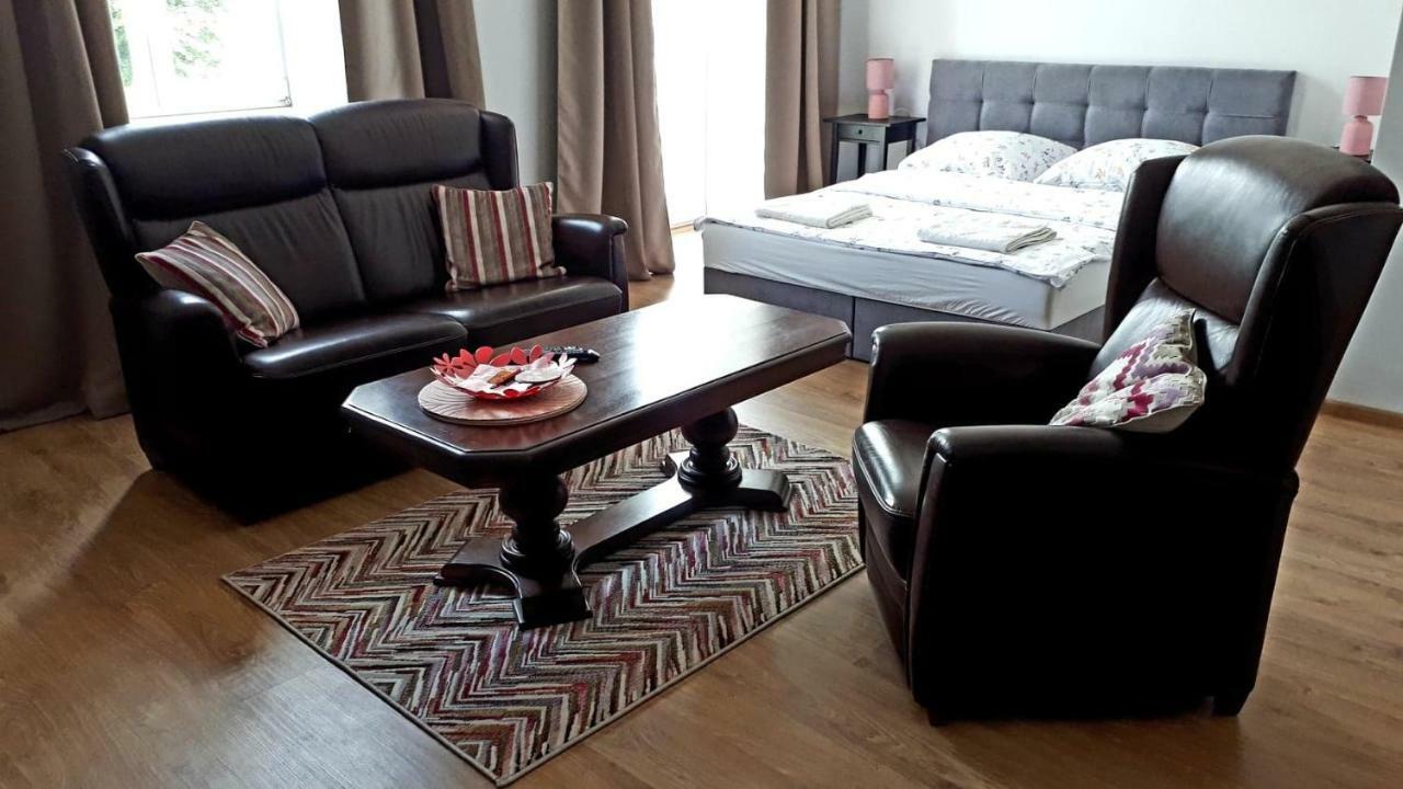 Apartamenty Sienkiewicza10 Łomża Buitenkant foto